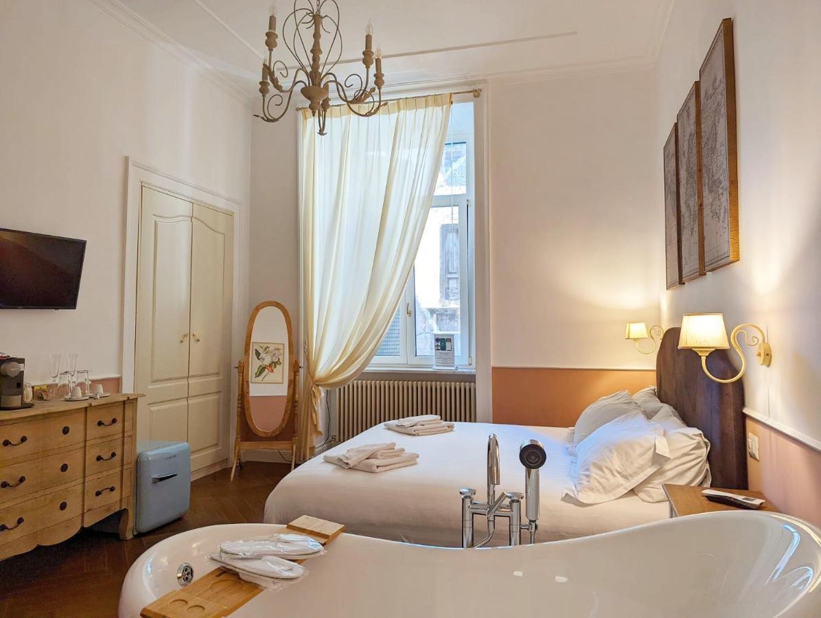 נאפולי Macchiato Suites Boutique Guest House מראה חיצוני תמונה