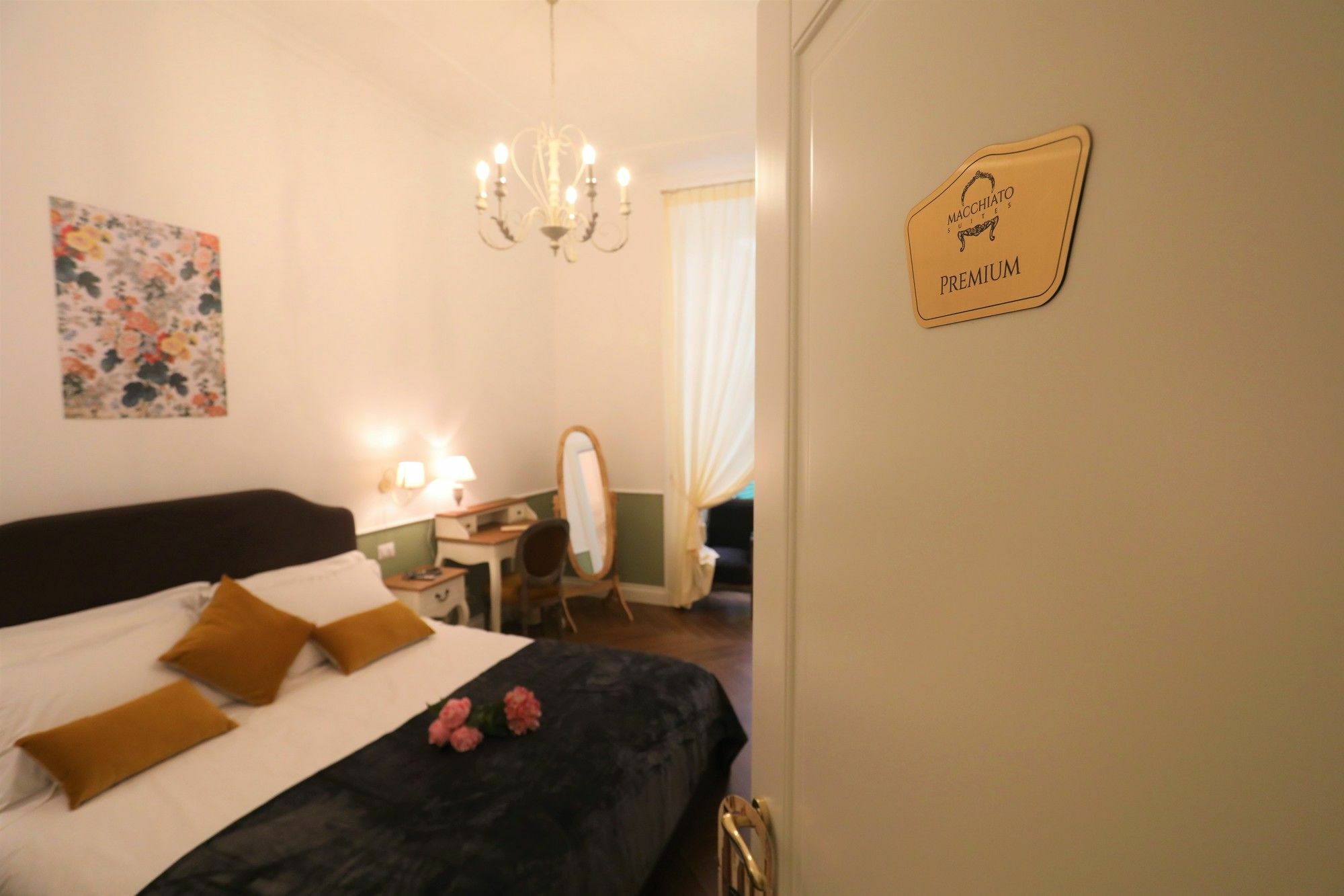 נאפולי Macchiato Suites Boutique Guest House מראה חיצוני תמונה